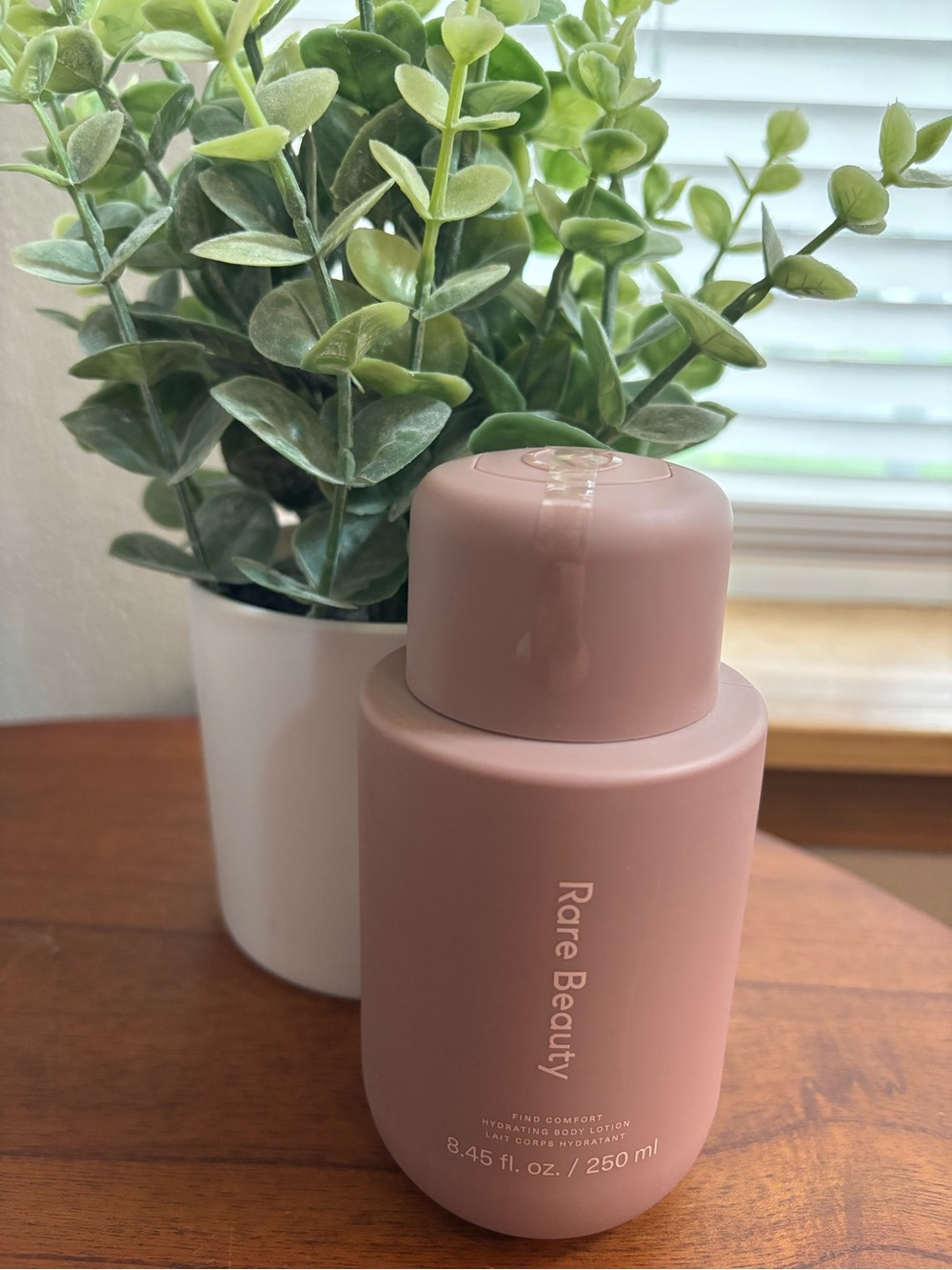 Rare Beauty Hydrating Body Lotion